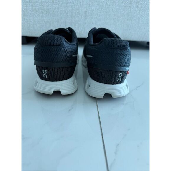 *Worn Once Men’s Cloud 5 ON Sneakers - Picture 4 of 5